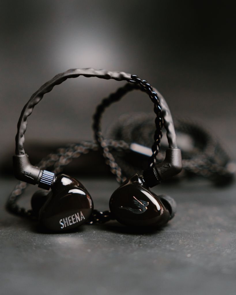 SHEENA UNIVERSAL (Black)